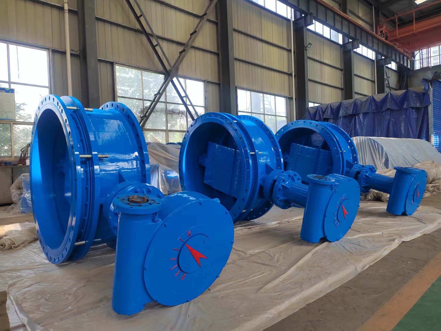 电动中线蝶阀的原理及结构特点是什么呢?